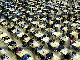 Students urged to 'stay th...